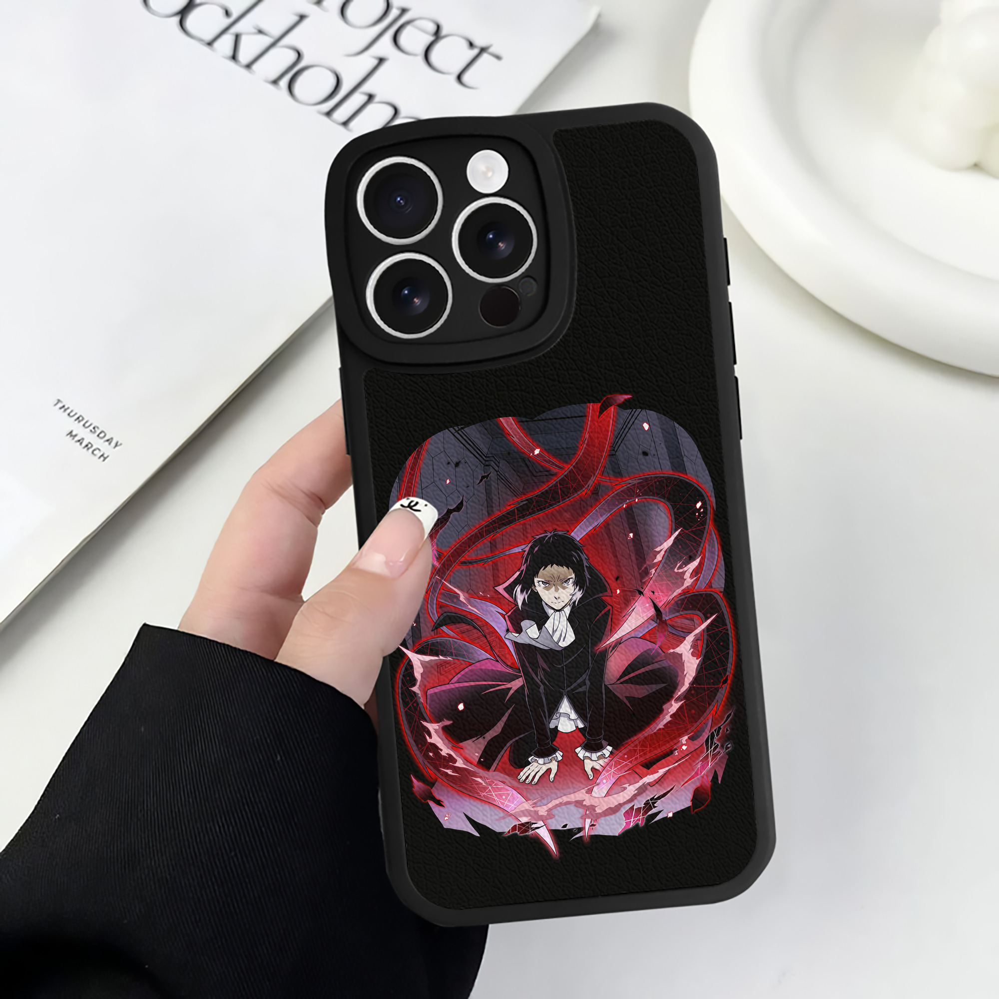 （画像用） 文豪ストレイドッグス Bungo Stray Dogs 【iPhone 16シリーズ対応】シリコンスマホケース（レザー調） 材質：シリコン